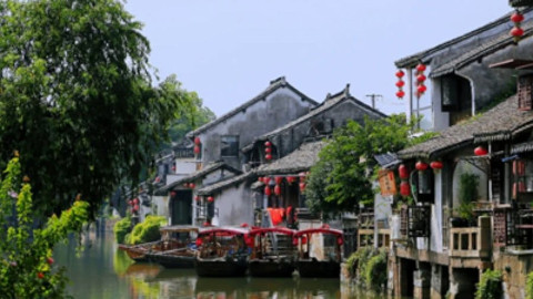 Chị Ngô Trinh - ảnh 1