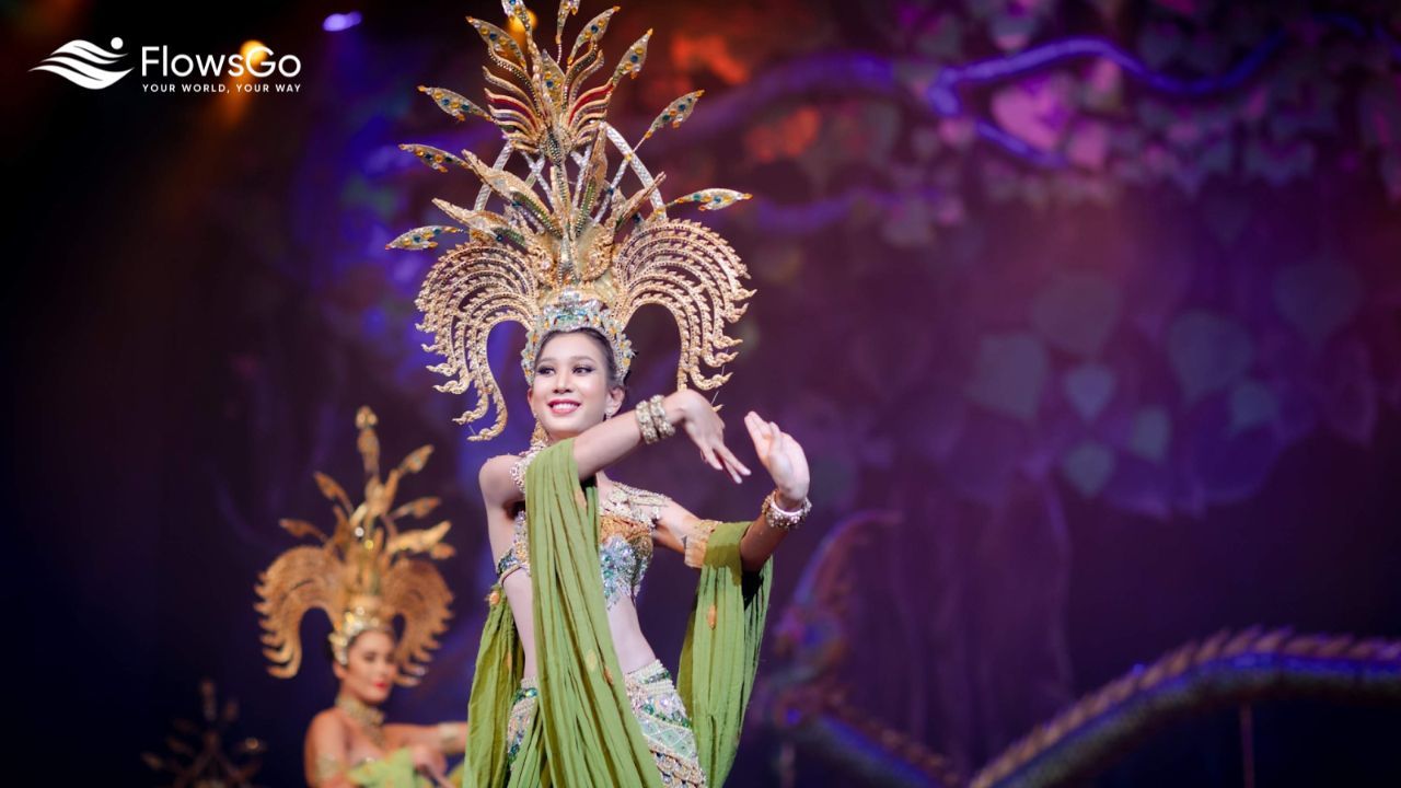 ALCAZAR CABARET SHOW (2).jpg