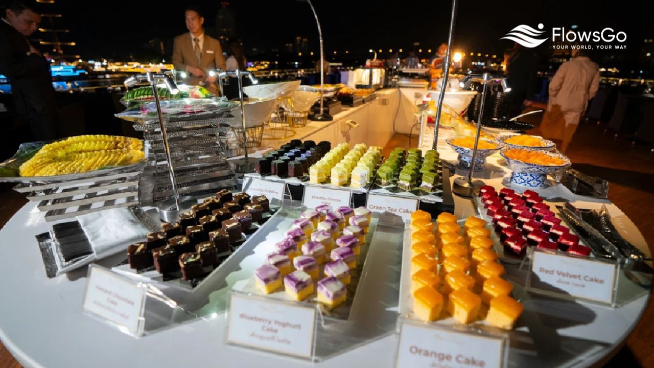 Buffet-du-thuyen-bangkok-suat-toi-song-chao-phraya-Opulence-Cruise (4).jpg