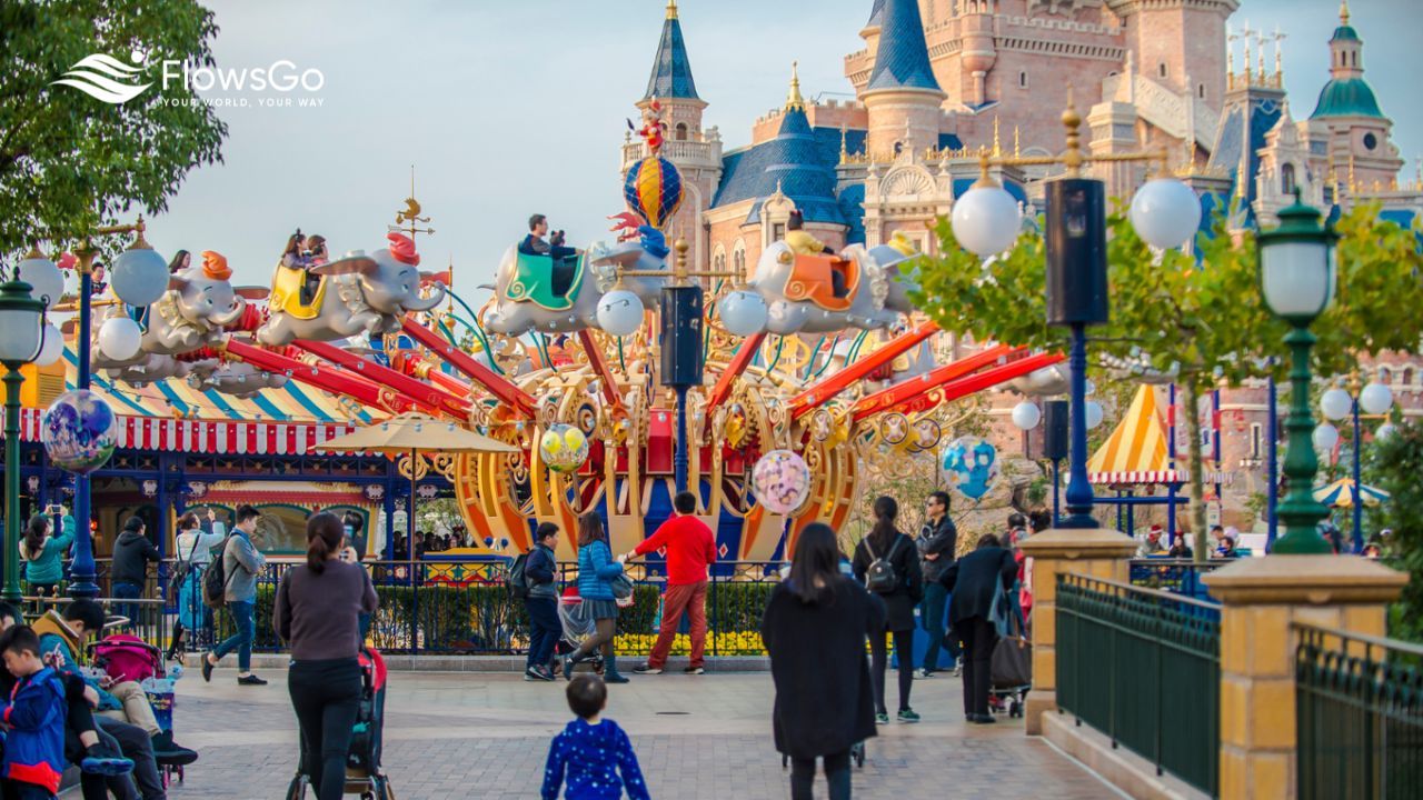 Shanghai Disneyland.jpg